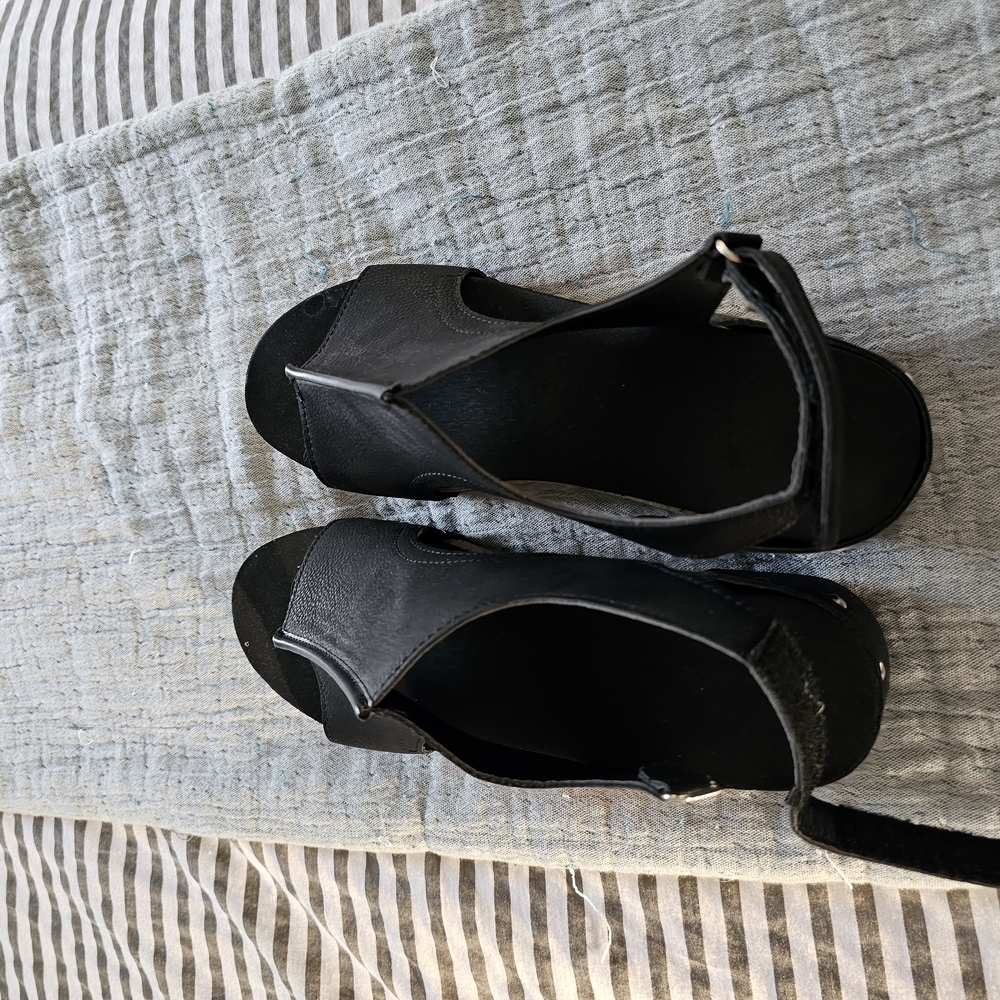 Elegant Black Women's Sandals